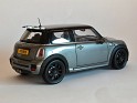 1:18 Kyosho Mini Cooper R56 S John Cooper Works 2008 Gris. Subida por Ricardo